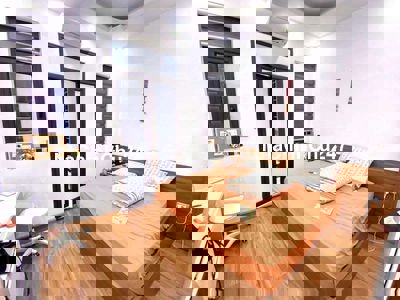 Cần bán nhà Pháo Đài Láng, 45m * 5 tầng, gần phố, sổ chính chủ ở ngay