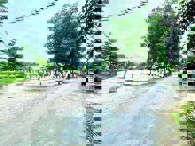 Chính chủ bán nền góc 2 mặt tiền 392.6m2 giá 11.050 Tỷ thương lượng