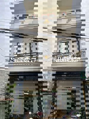 Chính chủ bán nhà tự xây được 4 năm đường Máng Nước