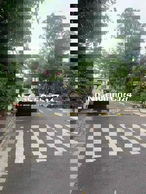 chính chủ bán nhà 4 p ngủ khu biệt thự Cityland Garden hill