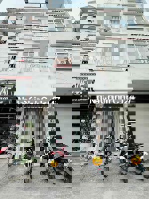 Chính chủ cần bán nhà mặt tiền 426 Nguyễn Sơn, nhà mới, full nội thất