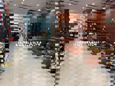 Bán nhà mặt phố tại Phan Thị Hành, 21 tỷ, 207.9 m2, 4 tầng, chính chủ