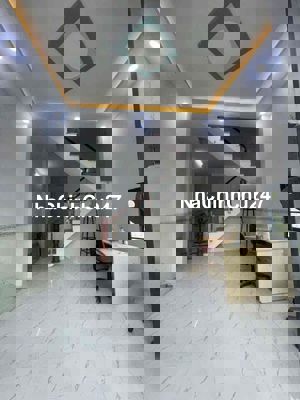 chính chủ bán nhà hồ sơ xã kí nhà lâu năm gần chợ khu dân cư hiện hữu