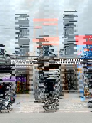 Chính chủ cần bán căn nhà mặt tiền đường Lê Văn lương Q7 TP HCM