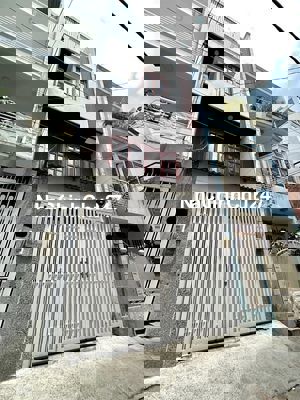 chính chủ bán nhà HXH trải nhựa ngay Metro CMT8 chỉ 150tr/m2