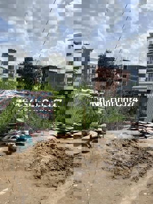 Chính chủ bán đất hẻm xe hơi gần mặt tiền đường Huỳnh Tấn Phát