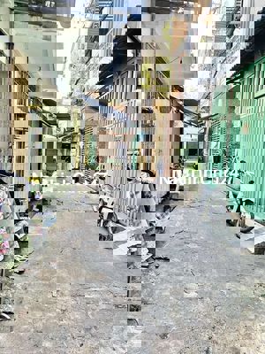 HÀNG THƠM CHỦ NGỘP BÁN GẤP