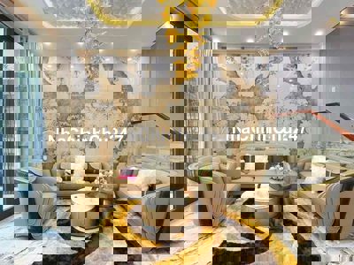 Chính chủ cần bán căn nhà 3 tầng 3 mê đường 7m5, khu VIP nhất Hoà Xuân