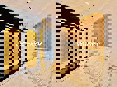 CHỦ NGỘP BANK BÁN GẤP NHÀ MỚI - HẺM XE HƠI KINH DOANH - GẦN MẶT TIỀN