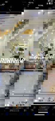 chính chủ bán căn nhà mặt tiền lê thạch đường 10,5m lề 3,5m