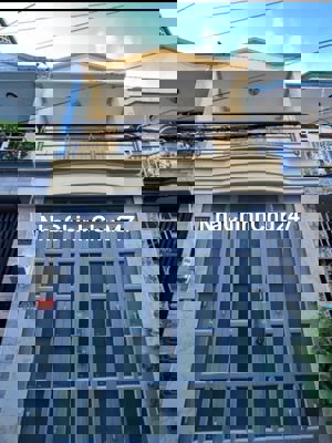 Nhà ở 1 sẹc chính chủ cần bán