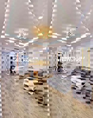 CHÍNH CHỦ BÁN GẤP NHÀ TẬP THỂ LIỄU GIAI, SỔ CỰC RO, SD 120M, 3PN, 2WC