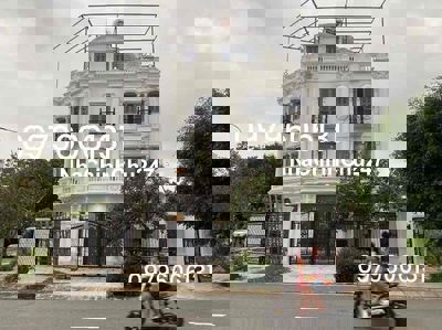 (CHÍNH CHỦ )BIỆT THỰ Q2 BÁN LỖ BÁN GẤP SHR HOÀN CÔNG ĐỦ