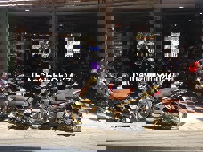 Bán nhà chính chủ 2 mt trước sau