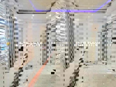 ANH KIỆT CHỦ NHÀ CẦN BÁN CĂN NÀU ĐỂ MUA CĂN KHÁC GẦN CÔNG VIỆC HƠN