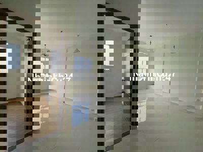 Chính Chủ Bán Gấp Căn 68 m2 (2PN 2 WC) Green Town - Giá 2,38 Tỷ