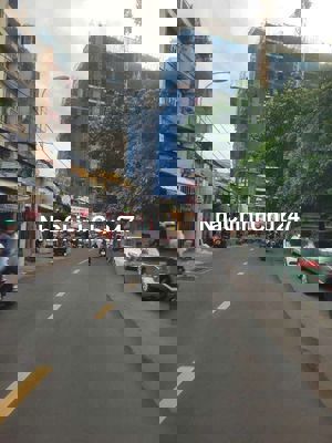 Chính chủ cần bán đi đinh cư, siêu phẩm hẻm xe hơi cách mặt tiền 1căn