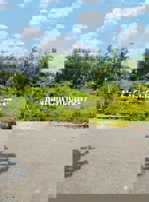 CẦN BÁN LÔ ĐẤT CHÍNH CHỦ - BẦU BÀNG " CẠNH CHỢ " .