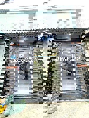 chính chủ cần bán nhà Hóc Môn