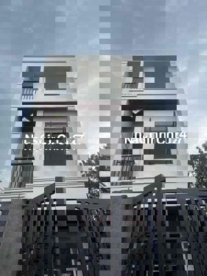 chính chủ bán nhà mới tinh,gần làng đại học quốc gia