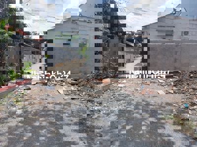 Bán đất chính chủ, sổ đỏ, vị trí đẹp, 2010m2, 300m2 thổ cư, GD ngay