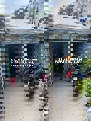 Cần bán gấp căn nhà chính chủ đường phan văn trị p11. bình thạnh