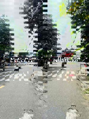 Chỉnh chủ gửi bán Lô Mặt tiền số 265 Nguyễn công Hoan tặng nhà cấp