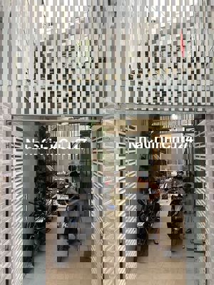 Bán nhà chính chủ sổ hồng riêng đường bệnh viện Gia Định