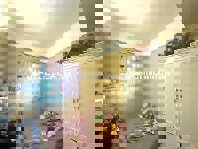 Chính chủ cần bán căn hộ chung Linh Đàm,2N 56m