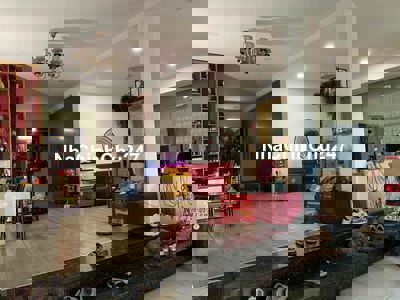 Nhà ngay bến xe Quận 8 tôi chính chủ cần bán gấp dọn đi nơi khác