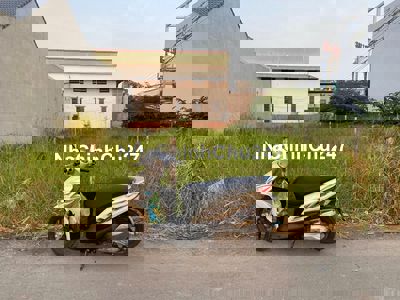 Chính chủ bán đất đường 16,TT. Bến Lức, Bến Lức, Long An,100m2/490tr