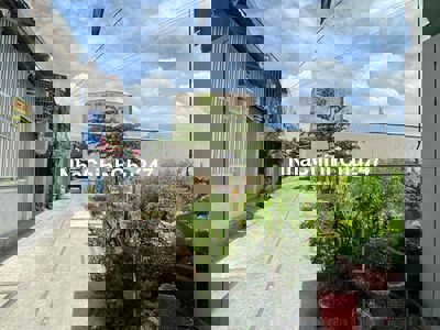 Chính chủ cần bán 8x35, 240m2 đã chuyển đất ở, bờ Xe Lam, Bình Chánh