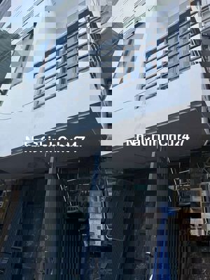 Chính chủ cần bán gấp căn nhà ngay chợ bình chánh,hẻm oto,60 m2,SHR