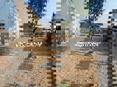 chủ kẹt cần bán gấp lô đất thổ cư đường nhựa