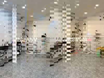 Bán nhà chính chủ sổ hồng riêng, giáp q1, q3