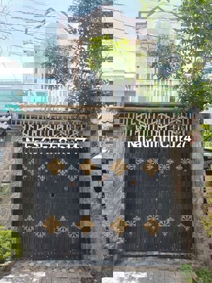 Chính chủ bán Nhà 1 trệt 1 lầu 4x18 , mặt tiền đường  8m đối diện chợ