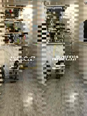 CHÍNH CHỦ BÁN NHÀ HẺM 1806