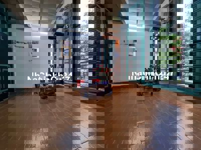 Chính chủ bán căn hộ trong biệt thự Pháp cổ 83 Nguyễn Thái Học, BaĐình