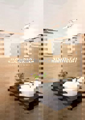 Chính chủ 4x18 nội thất cao cấp khu yên tĩnh đường Phạm hùng