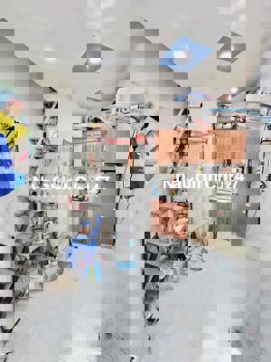 Bán nhà chính chủ 850/4 đoàn văn bơ p16 -q4 phí môi giới 20tr