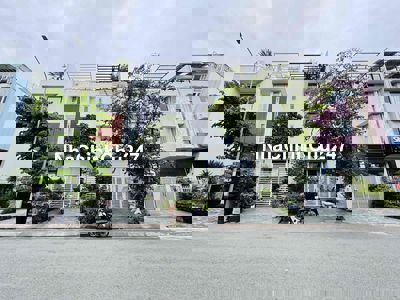 Chính Chủ Bán Gấp nhà 4 Tầng Đường Hoàng Quốc Việt - Phú Mỹ