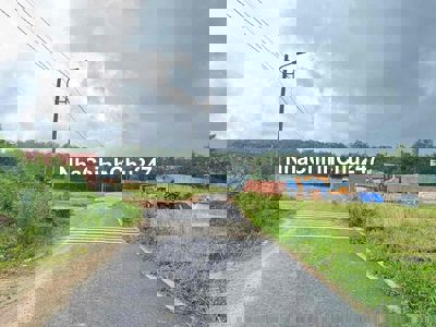 đất bến cát ngay chủ.