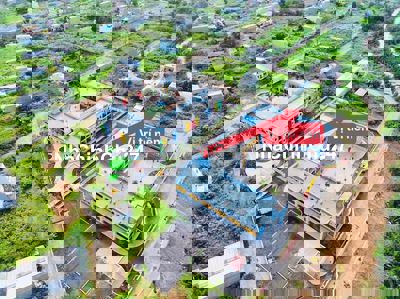 chính chủ bán nền t&t sạch đẹp đối diện trường học