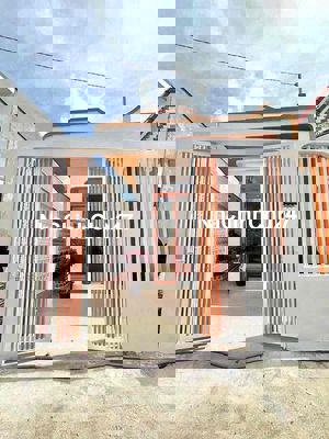 Chính chủ bán gấp nhà 1,55 tỷ sát chợ Bình Điền