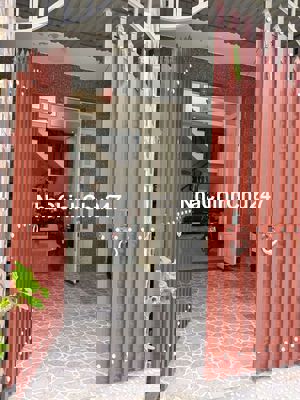 Nhà HXH 2 mặt tiền. Chính chủ cần bán tại Hưng Long, Long An.