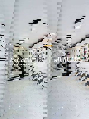 Chủ Ngộp,bán gấp,diện tích 50m ngay Trung Tâm Thành phố