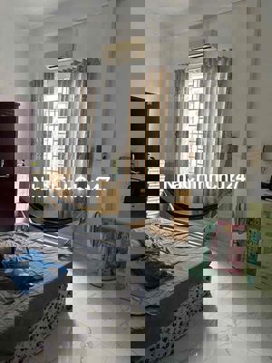 NHẬN CHÍNH CHỦ NHÀ 1 TRỆT 1 LẦU MẶT TIỀN NGUYỄN HUỆ 2,(đường Coffee La