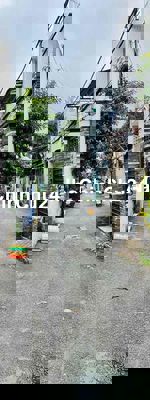 NHÀ CHÍNH CHỦ CHƯA QUA KD,NHÀ ĐẸP CỨNG CÁP,HẺM XE HƠI TỚI NHÀ