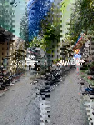 chính chủ bán mảnh đất 44m2 số 2 ngõ 331 bát khối , ô tô tránh nhau