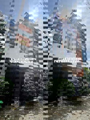 Chính Chủ Cần Bán Nhà Đang Ở Tại Đà Nẵng